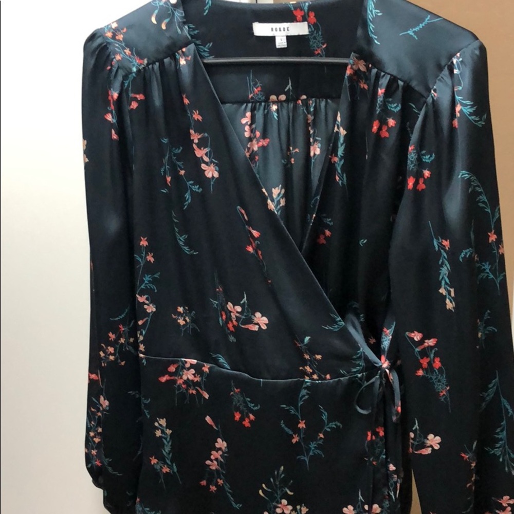 Flower top from anthropology